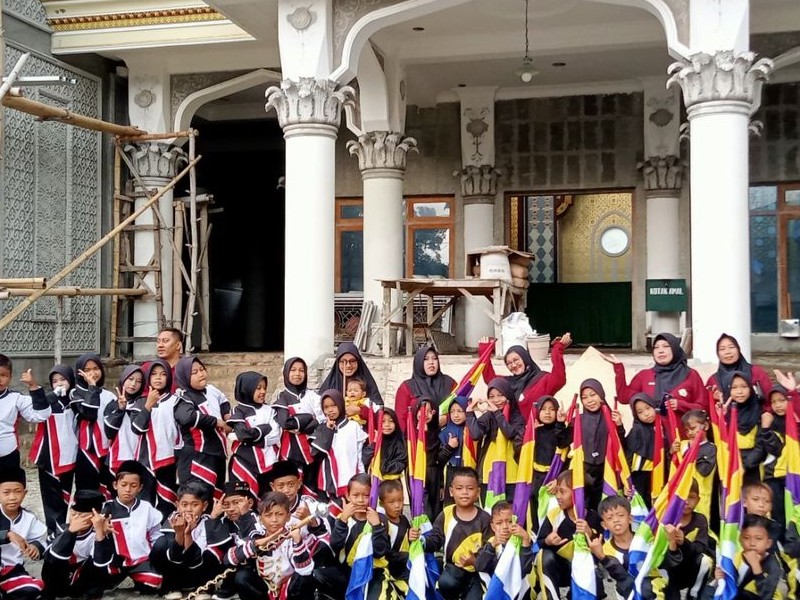 Kegiatan Ekstra Kurikuler Drumband SD Negeri 3 Trebungan